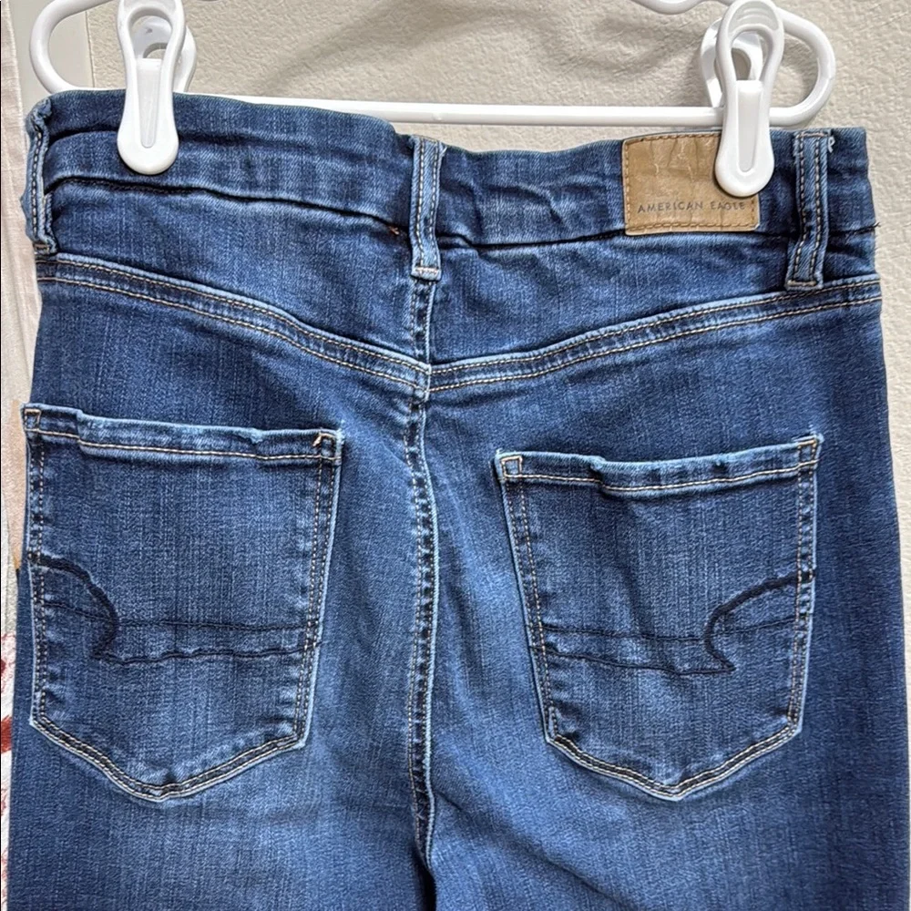 Women’s American Eagle Outfitters Curvy Hi-Rise jegging jeans. Size 4 short. - Picture 6 of 12